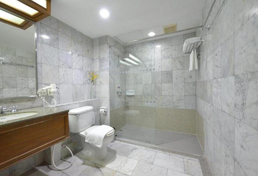 Люкс 2 Спальни, Loei Palace