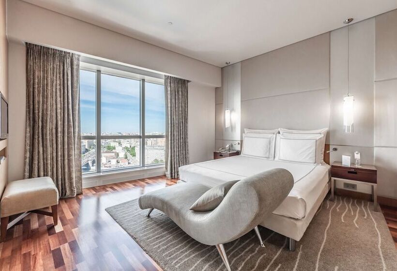 Президентский Люкс, Swissotel Krasnye Holmy Moscow