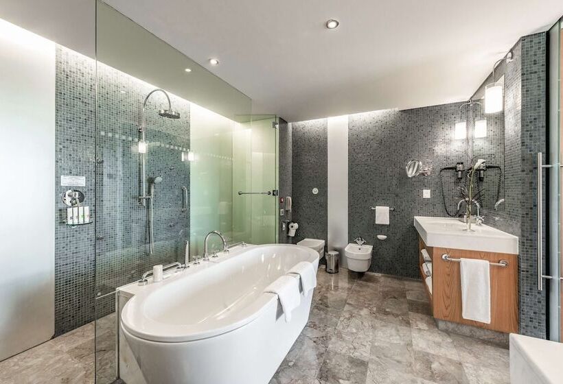 Executive-sviitti, Swissotel Krasnye Holmy Moscow