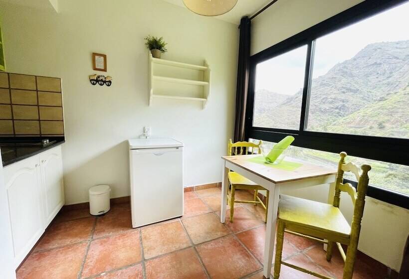 Студия Классика, Apartamentos Los Telares