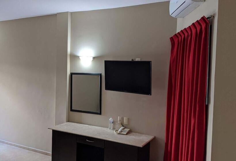 Habitación Cuádruple Estándar, Mediterraneo