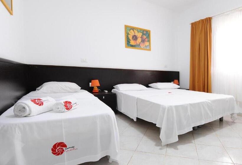Apartamento 2 Dormitórios, Nautilus Apart