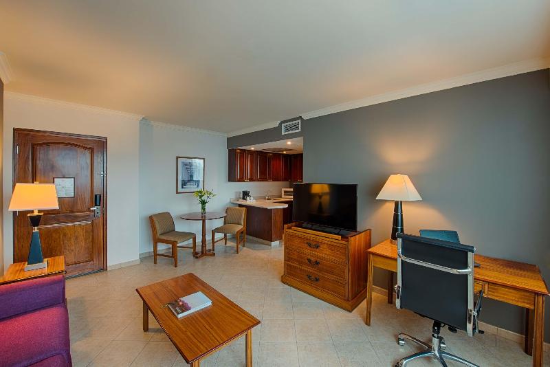 جناح سرير كينج, Crowne Plaza Panama, An Ihg