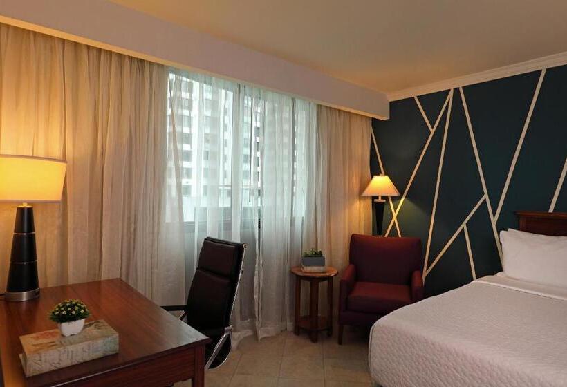 غرفة قياسية سرير كينج, Crowne Plaza Panama, An Ihg