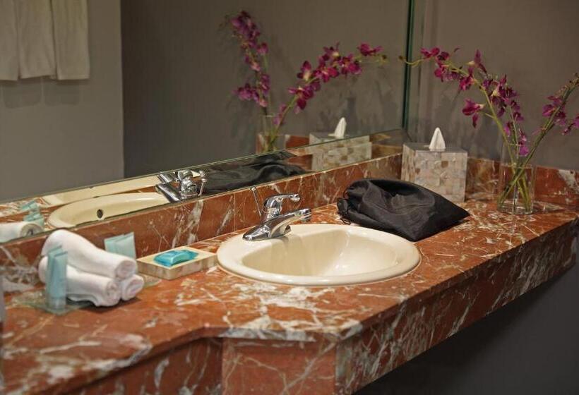 جناح سرير كينج, Crowne Plaza Panama, An Ihg