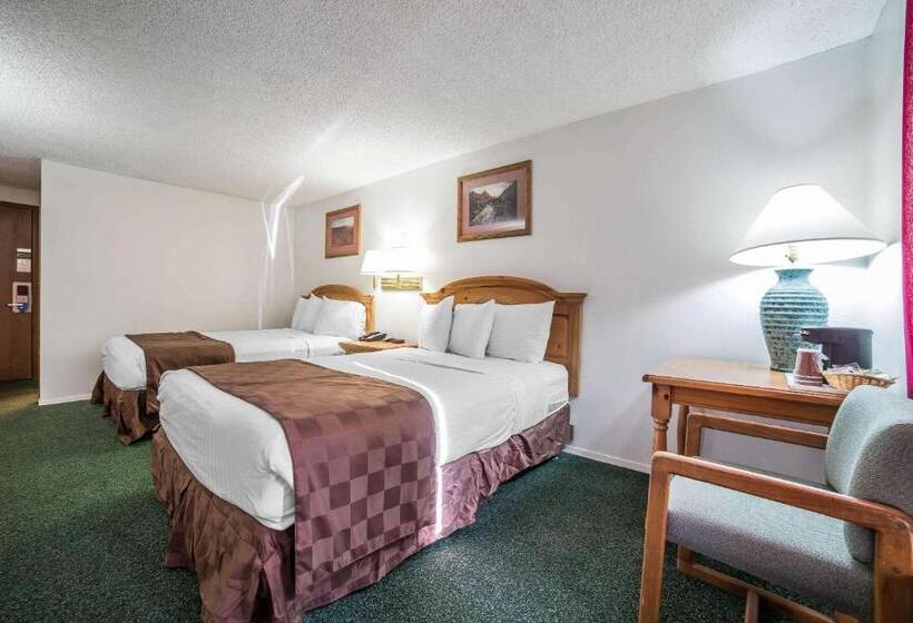 带2个双人床的标准工作室, Rodeway Inn Bryce Canyon