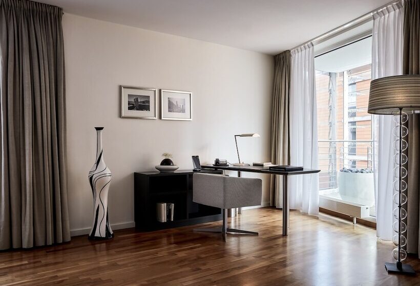 Suite, The Mandala