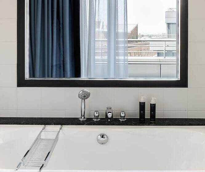 Suite, The Mandala