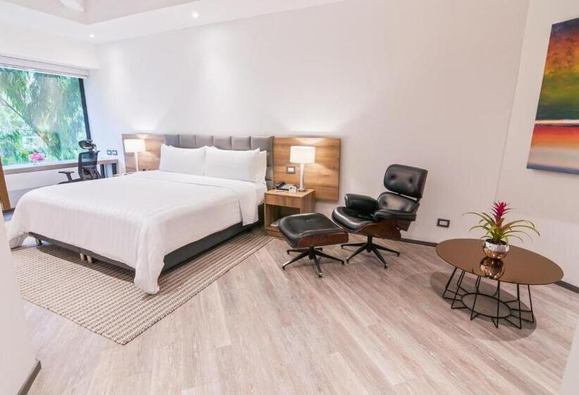 Полулюкс, Ghl Hotel Portón Medellín