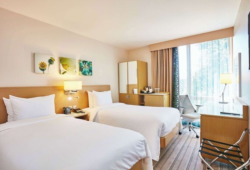 Номер Стандарт, Hilton Garden Inn Birmingham Brindleyplace