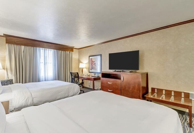 Номер Стандарт 2 Двуспальные Кровати, Radisson Hotel Salt Lake City Airport