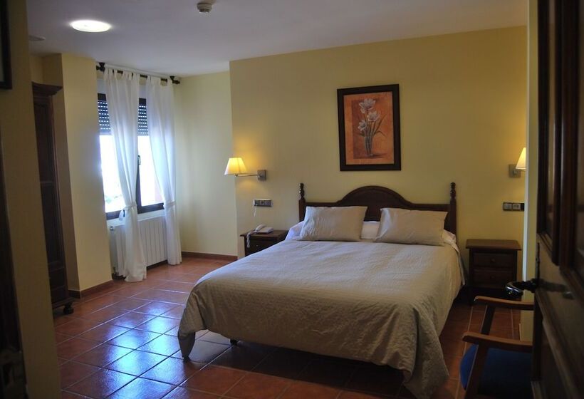 Habitación Estándar con Terraza, La Encina Centenaria