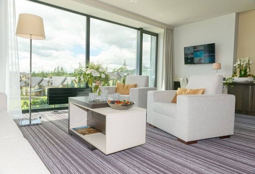 스위트, Horizont Resort