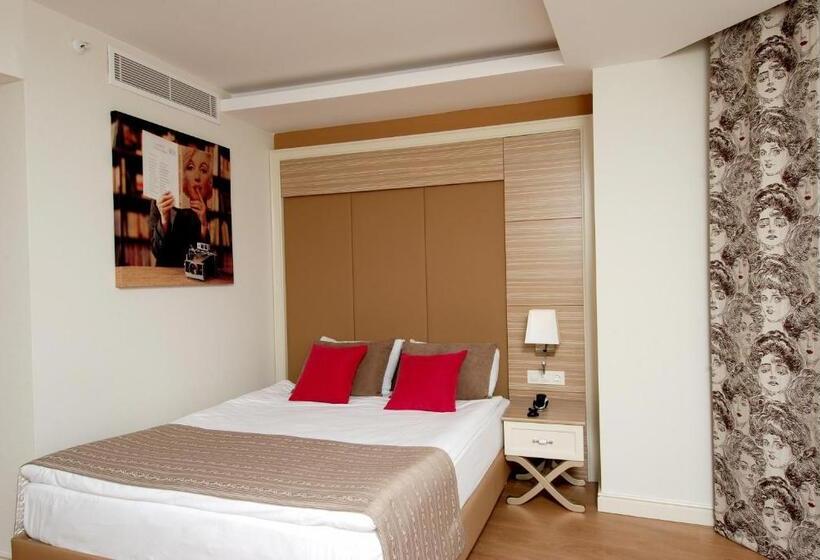 اتاق استاندارد با چشم‌انداز, Delphin Deluxe Resort