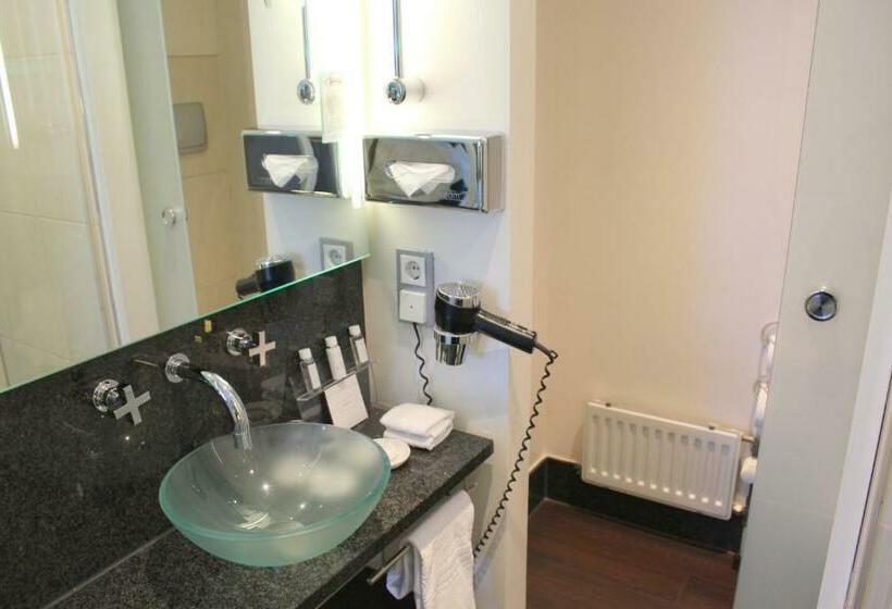 Номер Комфорт, Flemings Hotel München Schwabing