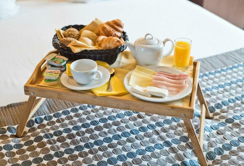 سوییت اجرایی, Golden Tulip Sao Joao Da Madeira