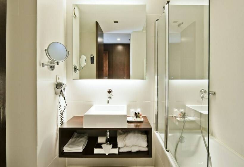 اتاق استاندارد, Golden Tulip Sao Joao Da Madeira