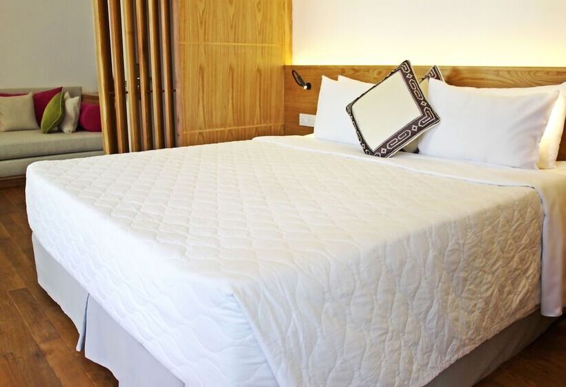 سوییت, Liberty Hotel Saigon Greenview