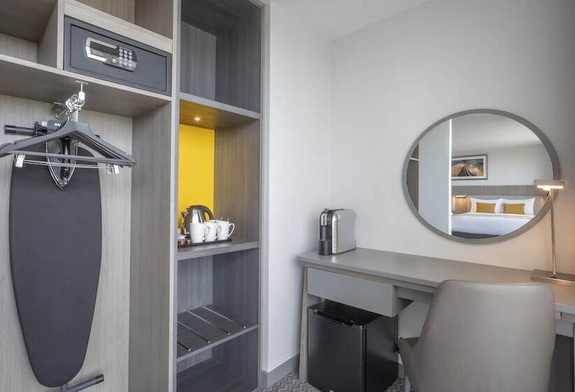 4인용 스탠다드 룸, Maldron Hotel Smithfield Dublin City