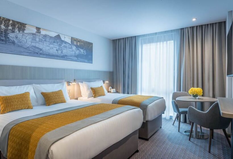 패밀리 룸, Maldron Hotel Smithfield Dublin City
