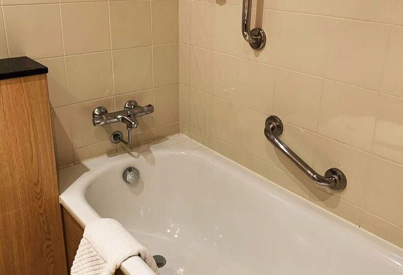 家庭间, Maldron Hotel Portlaoise
