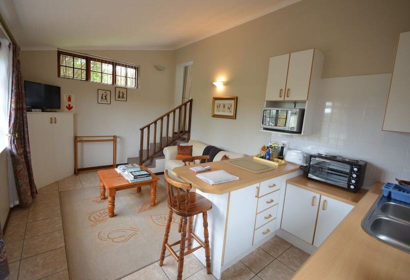 Люкс 2 Спальни, Bayside Lodge Garden Route B&b