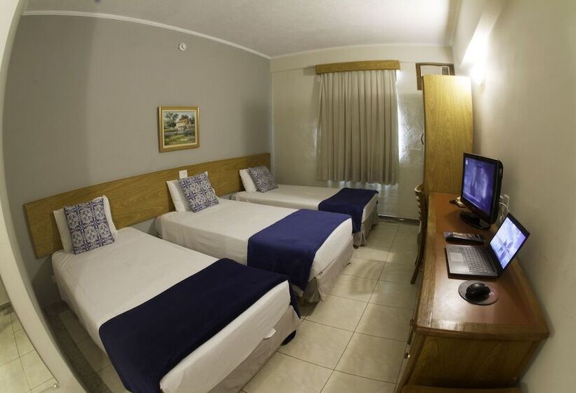 اتاق استاندارد سه نفره, Dan Inn Franca & Convenções