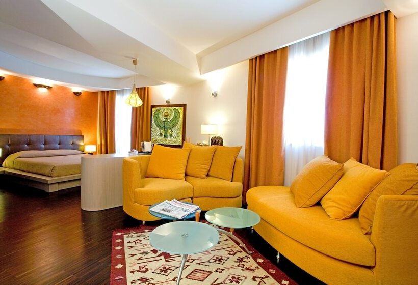 سوییت سوپریور, Grand Hotel Olimpo