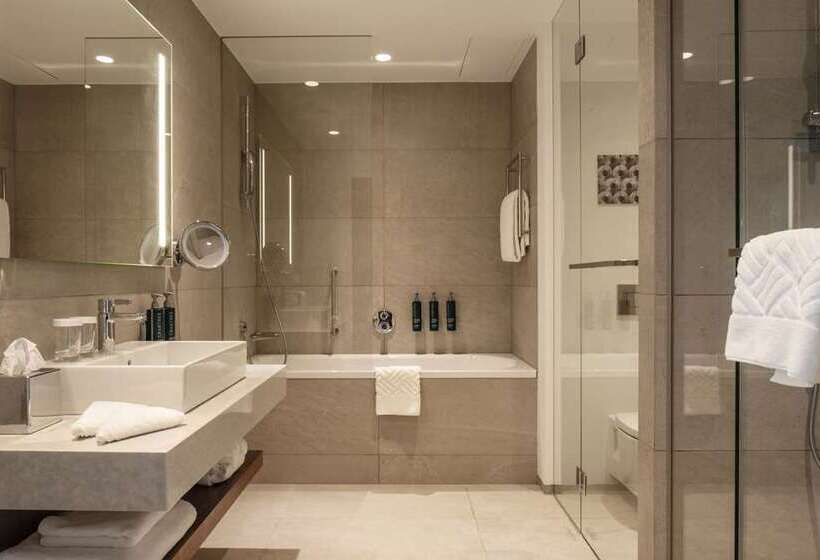 Полулюкс, Hilton Odawara Resort & Spa