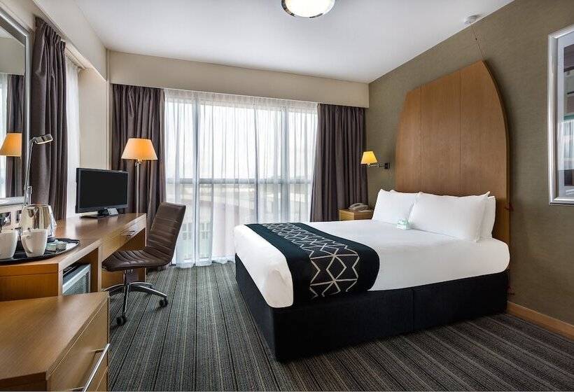 Номер Стандарт Двуспальная Кровать, Holiday Inn Birmingham North   Cannock, An Ihg