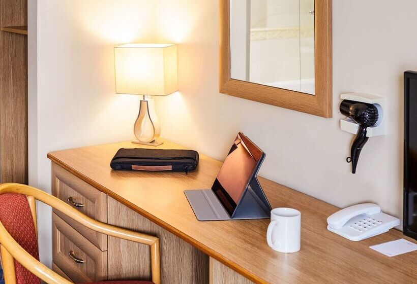 Номер Стандарт, Mercure Newbury West Grange