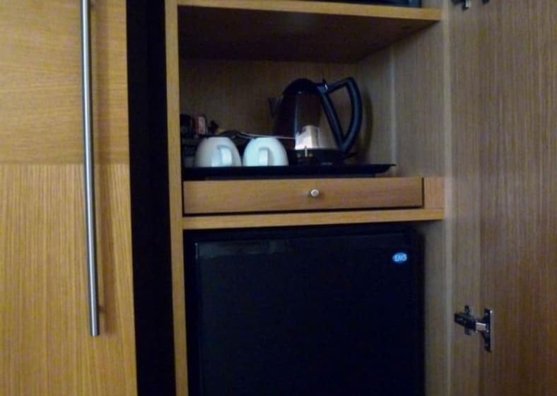 Quarto Estandar, The Pinewood