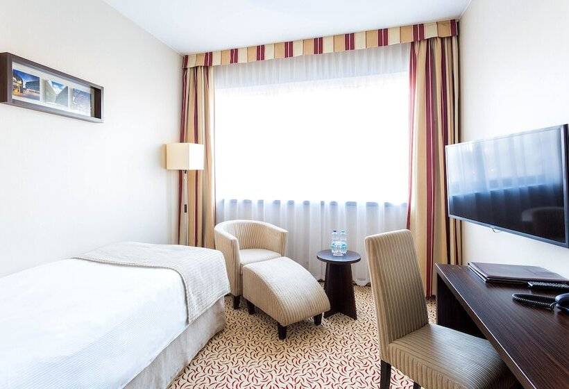 スタンダードシングルルーム, Qubus Hotel łódź