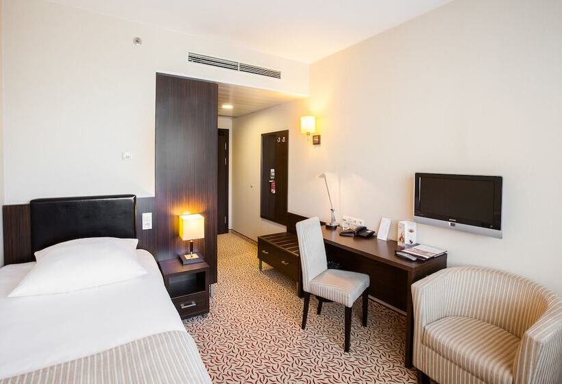 Номер Стандарт Индивидуальный, Qubus Hotel łódź