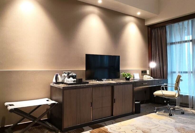 Quarto Superior, Jin Jiang Pine City