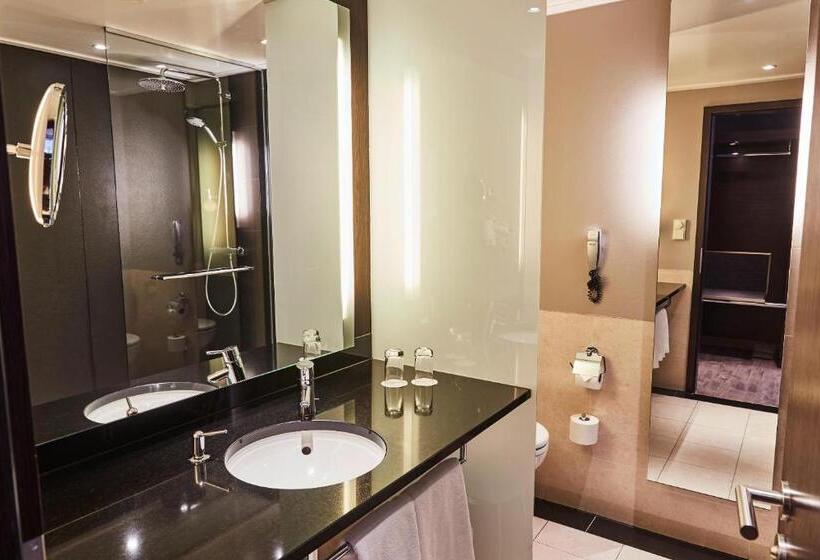 Номер Deluxe, Steigenberger Hotel De Saxe