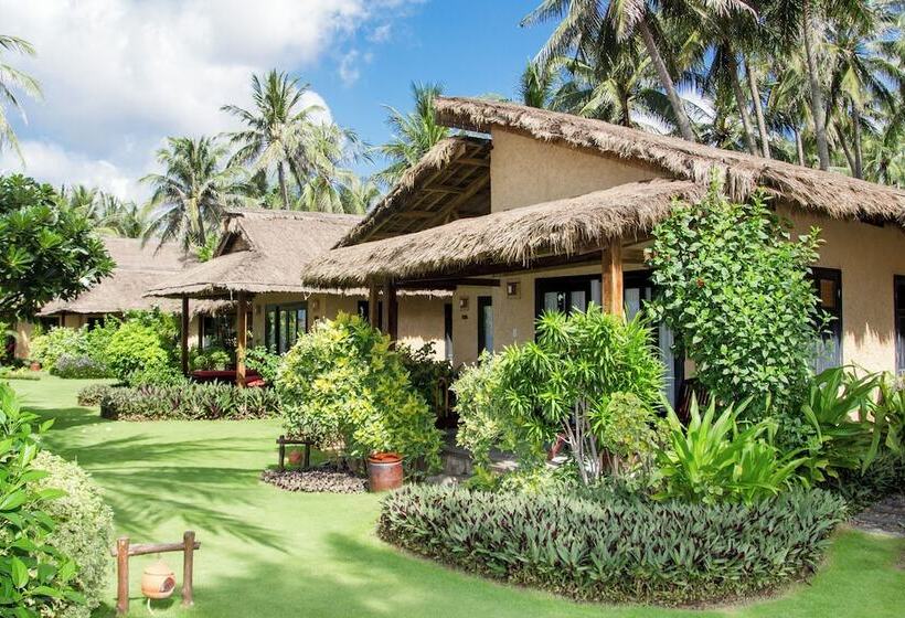 بانگلوی استاندارد, Bamboo Village Beach Resort & Spa