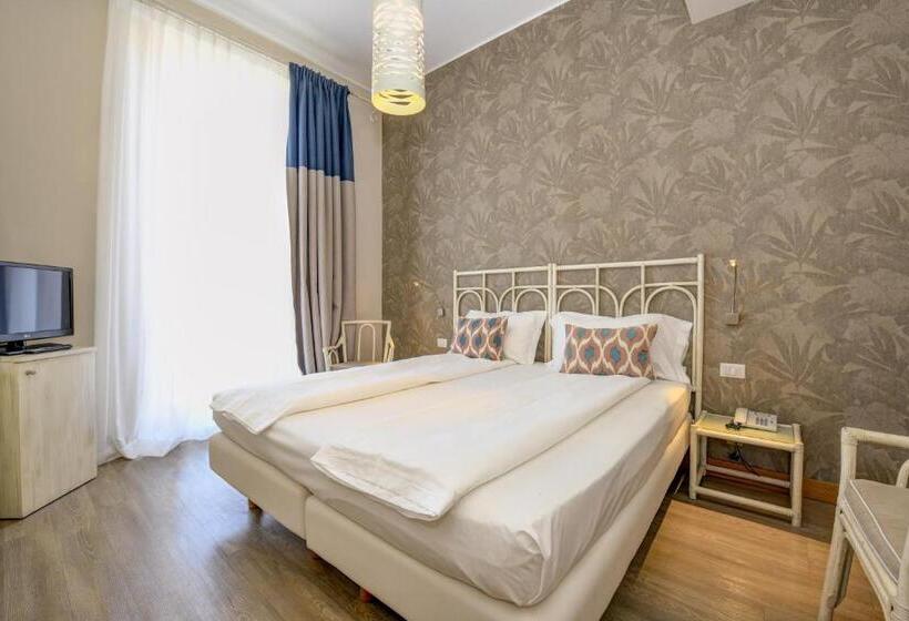 Номер Стандарт, Flaminia