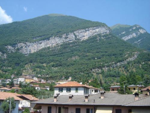 Номер Стандарт Вид на Горы, Lario