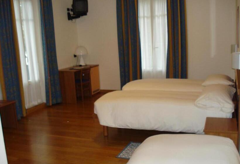 Номер Стандарт Трехместный, Lario