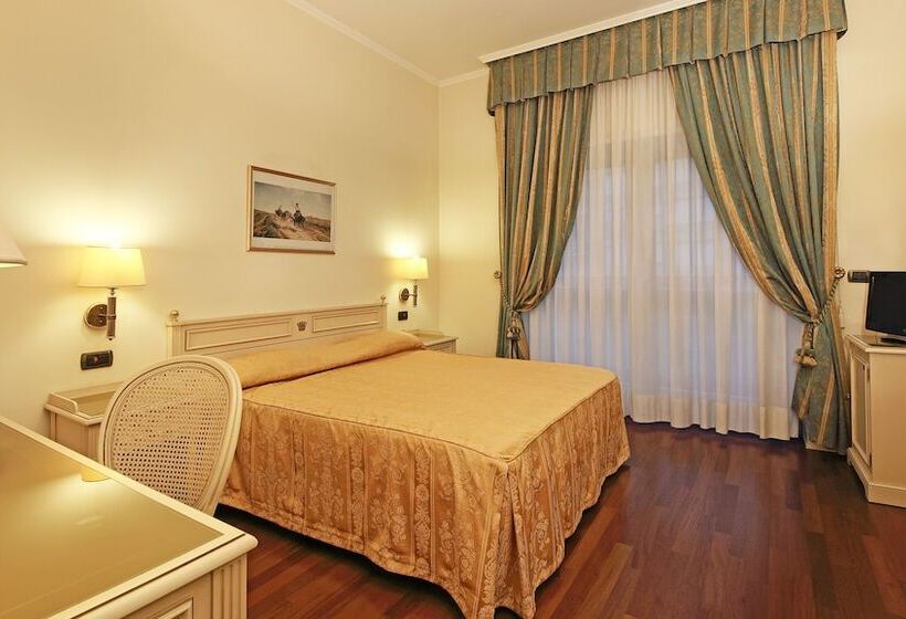 Классический Номер, Savoy Palace