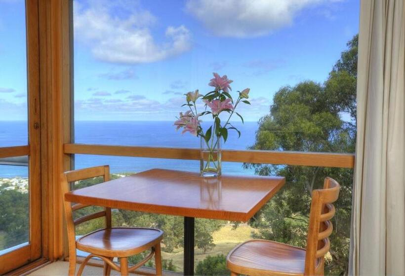스탠다드 스튜디오 킹침대, Chris S Beacon Point Restaurant & Villas