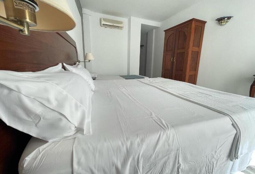Standard Triple Room, Al Andalus
