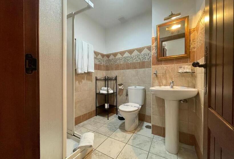 Standard Triple Room, Al Andalus