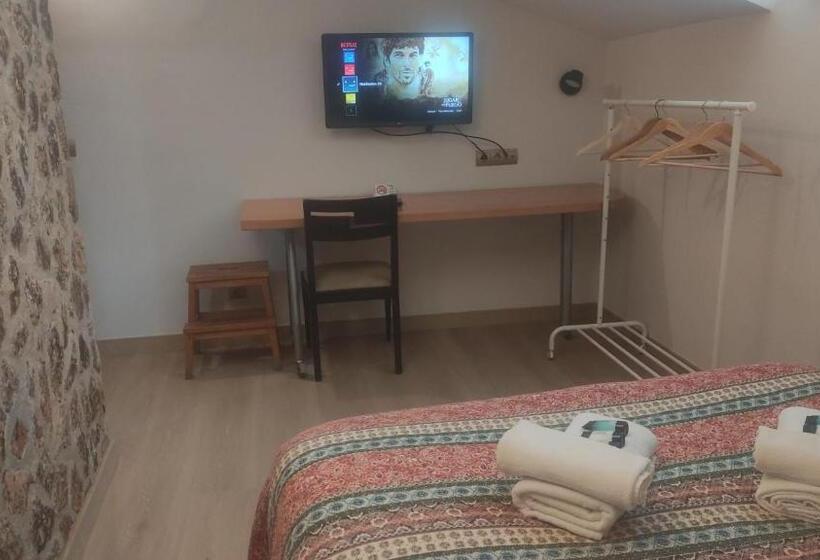 Quarto Economy, Hostal Bavieca