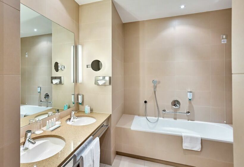 이그제큐티브 스위트, Austria Trend Hotel Savoyen Vienna   4 Stars Superior