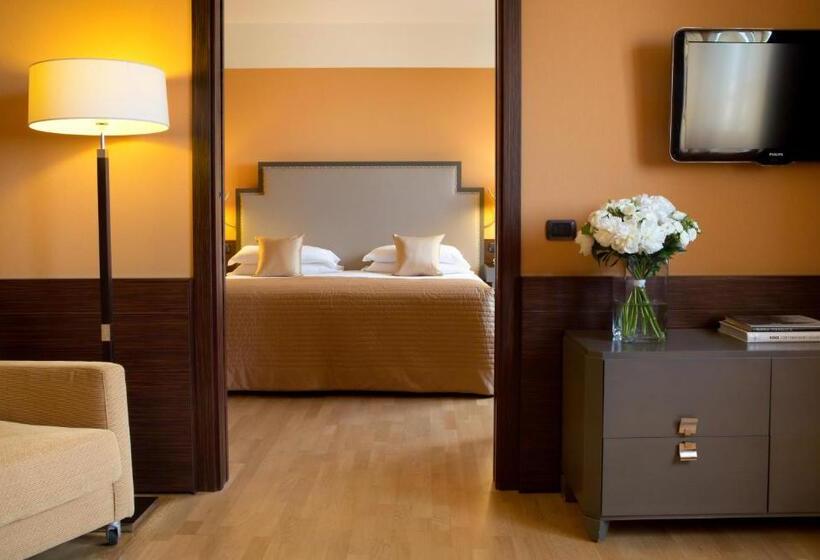 Семейный Номер, Starhotels Grand Milan