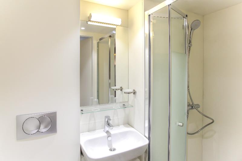 Habitació Executiva, Reseda
