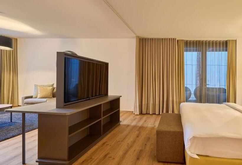 주니어 스위트, Radisson Blu Hotel, Lucerne