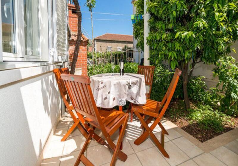 آپارتمان 1 خوابه, Apartmani Vulicevic